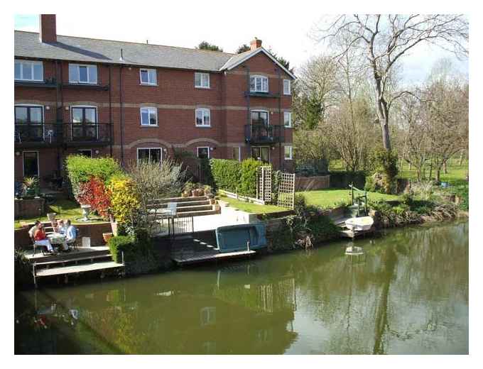 Riverside in Bures © Nick Barlow