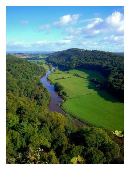 View of the Wye Valley from Yat Rock © Dave Pearson a.k.a. elhawk