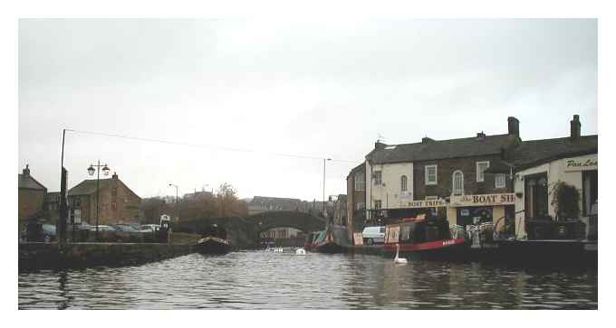 Leeds Liverpool Canal at Skipton 